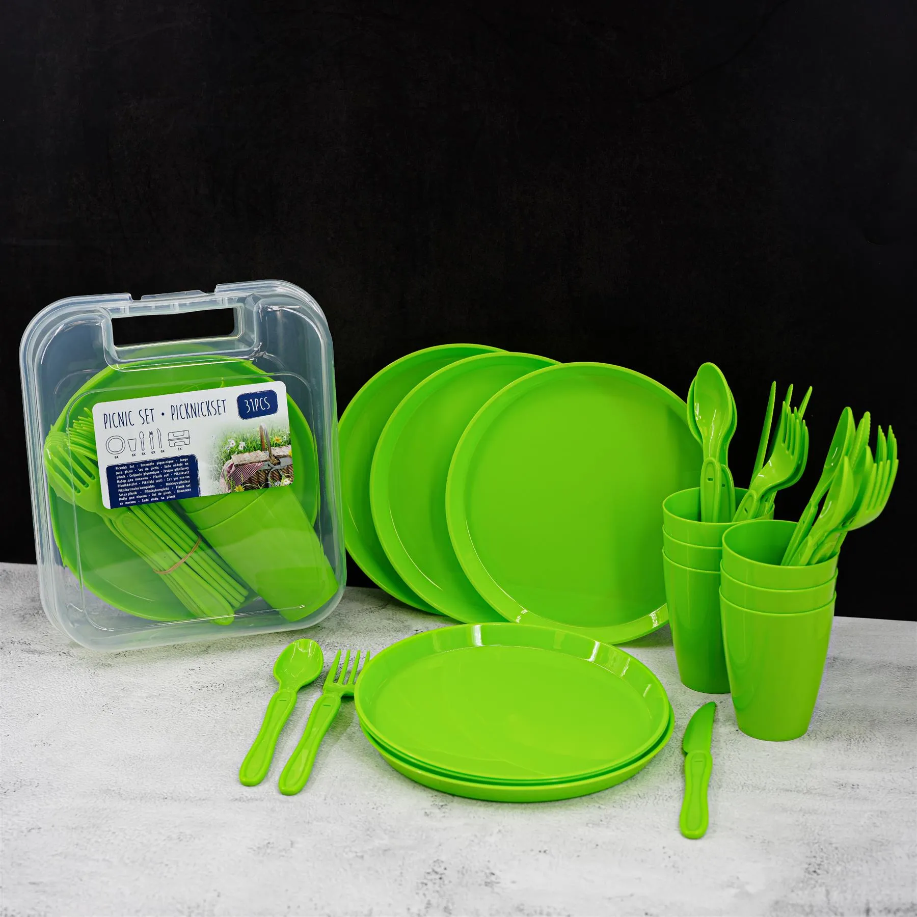 Green Camping Set For Six 31 Pieces