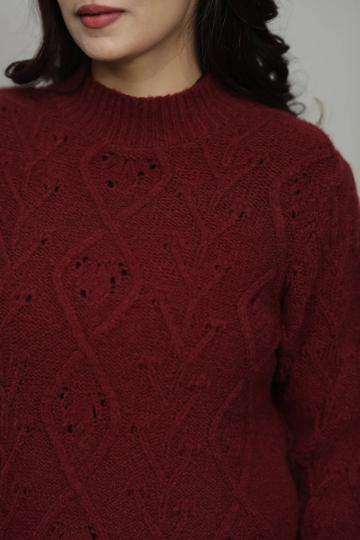 Women Woolen Round Neck Sweater